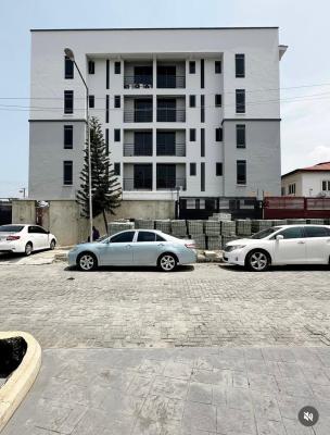 Luxurious 3 Bedroom Apartment with Swimming Pool & Elevator, Lekki Phase 1, Lekki, Lagos, Flat / Apartment for Rent
