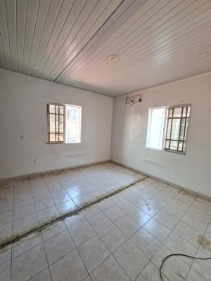 4 Bedroom Semi Detached House with a Bq, Lekki Phase 1, Lekki, Lagos, Semi-detached Duplex for Rent