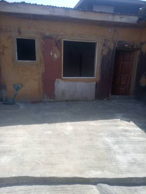 a Mini Flat, Off Oworo Road, Oworonshoki, Kosofe, Lagos, Mini Flat (room and Parlour) for Rent