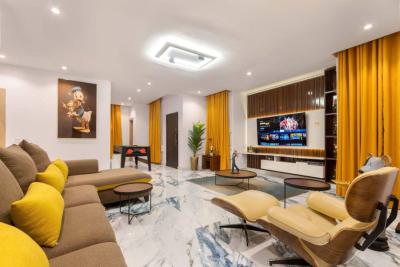 Luxury 3 Bedroom Apartment with Snooker Board, Osapa London, Lekki, Lagos, Flat / Apartment Short Let