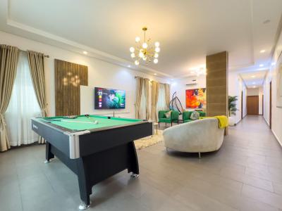Luxury 3 Bedroom Apartment, Lekki Phase 1, Lekki, Lagos, Flat / Apartment Short Let