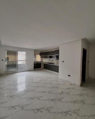 2 Bedrooms and Parlour Apartment with Swimming Pool and Elevator, Ikate, Lekki, Lagos, Flat / Apartment for Rent