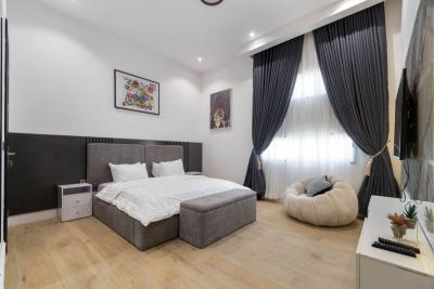 Book This Beautiful  Luxurious 4 Bedroom Semi Detached Compound., Lekki Phase 1, Lekki, Lagos, Flat / Apartment Short Let