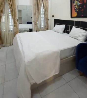 Furnished  Semi Masters Bedroom{ Upstairs} Inside a Shared Apartment, Royal Pine Estate Orchid Road, Lekki, Lagos, Self Contain (single Rooms) for Rent