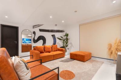 a Lovely City View 2 Bedroom Apartment Located in The Heart of Victori, Victoria Island (vi), Lagos, Flat / Apartment Short Let