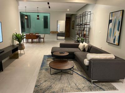 Cozy and Spacious Luxury 2bedroom with Snooker Table, Swimming Pool, Lekki, Lagos, Flat / Apartment Short Let