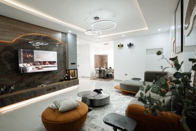 Luxury 2 Bedroom with Swimming Pool and Gym, Off Admiralty Way, Lekki Phase 1, Lekki, Lagos, Flat / Apartment Short Let