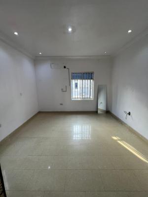 Self-contain Upstairs, Bera Estate Chevron, Lekki, Lagos, Self Contain (single Rooms) for Rent