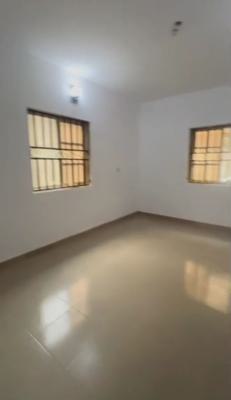 Massive (spacious) Clean Miniflat, Thomas, Ajiwe, Ajah, Lagos, Mini Flat (room and Parlour) for Rent