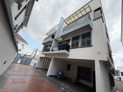 4 Bedroom Terrace Duplex with 2 Room Bq for Distress, Platinum Way Ikate By Lekki Phase 1, Ikate, Lekki, Lagos, Terraced Duplex for Sale