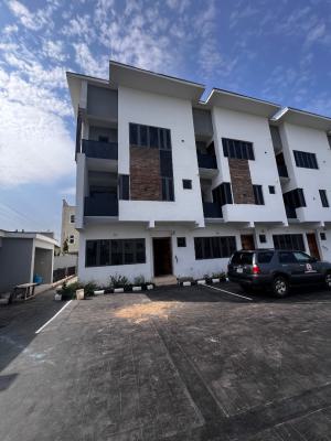 4 Bedroom Terrace Duplex with Bq, Pool and Gym at Lekki Phase 1, Off Admiralty, Lekki Phase 1, Lekki, Lagos, Terraced Duplex for Rent