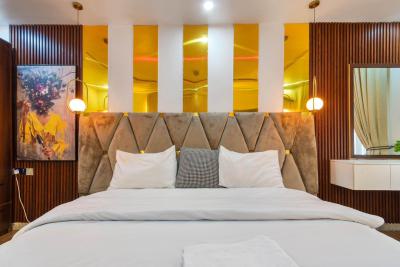 Book This 1bedroom Apartment for Your Home Away From Home Experience ., Admiralty Way Lekki Phase 1, Lekki Phase 1, Lekki, Lagos, Mini Flat (room and Parlour) Short Let