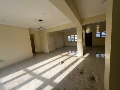 Modern 2 Bedroom Open Plan Office Space, Panti Street, Adekunle, Yaba, Lagos, Flat / Apartment for Rent