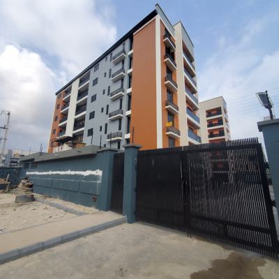Stunning 3bedroom Apartments with a Bq in a Serene Environment, Lekki Phase 1, Lekki, Lagos, Flat / Apartment for Sale