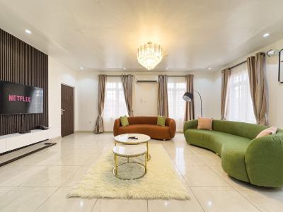 Modern 2 Bedroom Apartment with High-end Facilities, Modern Two Bedroom Apartment with High-end Facilities, Lekki Phase 2, Lekki, Lagos, Flat / Apartment Short Let