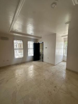 Studio Apartment Available, Dapo Solanke Close, Lekki Phase 1, Lekki, Lagos, Flat / Apartment for Rent