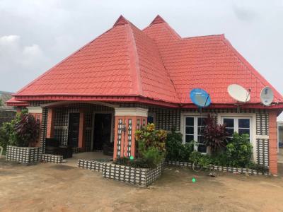 5 Bedrooms Bungalow, All Rooms En-suite with  3 Sitting Rooms, Big Din, Adamo, Ikorodu, Lagos, Detached Bungalow for Sale