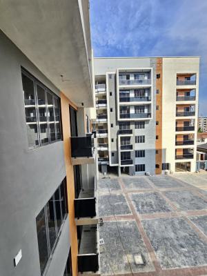 Newly Well Built Spacious 3 Bedroom Apartment with Gym &pool, Lekki Phase 1, Lekki, Lagos, Flat / Apartment for Sale