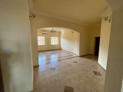 4 Bedroom Flat, Benghazi Street, Zone 4, Wuse, Abuja, Flat / Apartment for Sale