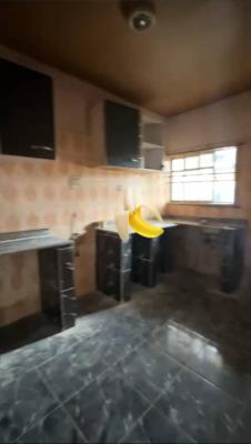 Lovely 3 Bedroom Flat, Surulere, Lagos, Flat / Apartment for Rent