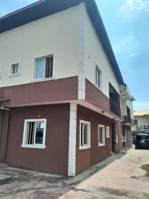 3brm Duplex with a Bq, Lekki Phase1, Lekki, Lagos, Terraced Duplex for Rent