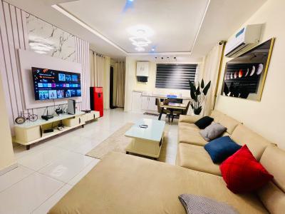 Luxury 1 Bedroom with Swimming Pool, Ps5, Guest Toilet, Ikoyi, Lagos, Flat / Apartment Short Let