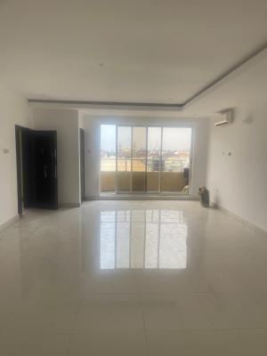 Luxury 3 Bedroom Apartment with Bq, Lekki Phase 1, Lekki, Lagos, Flat / Apartment for Rent