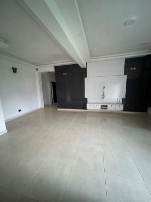 Well Maintained and Spacious 3bedroom Apartment with Bq, 2nd Toll Gate, Lekki, Lagos, Flat / Apartment for Rent