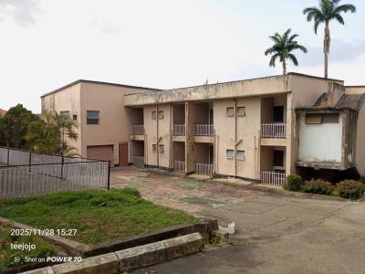 Detached House with 2 Terrace Chalet, Iyaganku Gra, Ibadan South-west, Oyo, Hotel / Guest House for Rent