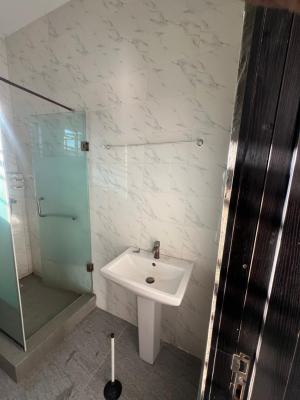 Room Upstairs Sharing Upstairs Kitchen, Orchid Road Dpkay Estate, Lekki, Lagos, Flat / Apartment for Rent