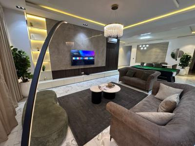 Luxurious and Spacious 2bedroom Apartment, Lekki Phase 1, Lekki, Lagos, Flat / Apartment Short Let