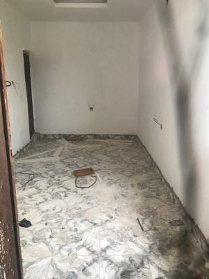 Roomself Contain, Off Market Street, Shomolu, Lagos, Self Contain (single Rooms) for Rent