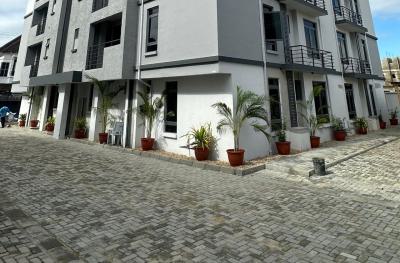 Unfurnished 2 Bedroom Flat, Osapa London, Lekki, Lagos, Flat / Apartment for Rent