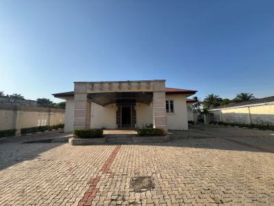 5 Bedroom Bungalow and 2 Bedroom Bq, Yahaya Road, Kaduna North, Kaduna, Detached Bungalow for Sale