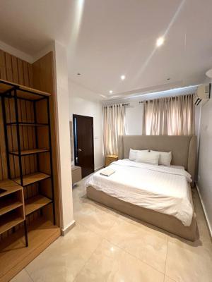3 Bedroom Apartment, Lekki Phase 1, Lekki, Lagos, Flat / Apartment Short Let