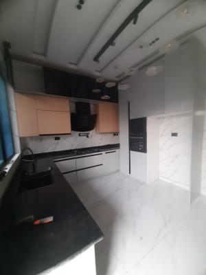 Brand New and Serviced 4 Bedroom En-suite Townhouse. It Will Come with, Lekki Phase 1, Lekki, Lagos, Terraced Duplex for Rent