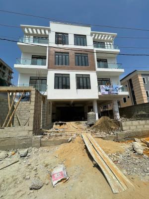 Spacious 2 Bedroom Apartment with Gym and Elevator Suitable for Invest, Lekki Phase 1, Lekki, Lagos, Flat / Apartment for Sale