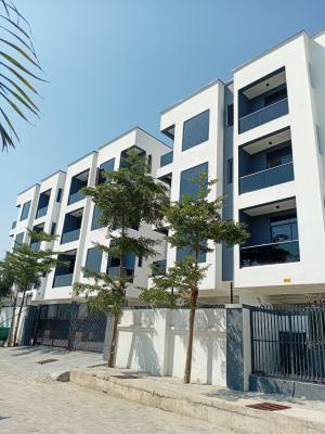 Blend of Royalty in a 2-bedroom Block of Flat, Ologolo, Lekki, Lagos, Flat / Apartment for Sale