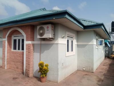 3 Bedroom Semidetached Bungalow, Rainbow Estate Pyakasa, Airport Road, Nyanya, Abuja, Detached Bungalow for Sale