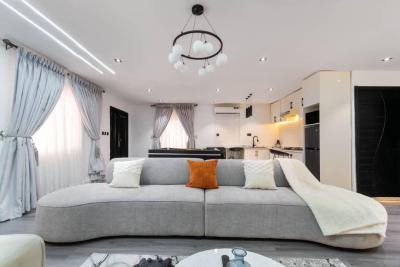 Two Bedroom Apartment, Lekki Phase 1, Lekki, Lagos, Flat / Apartment Short Let
