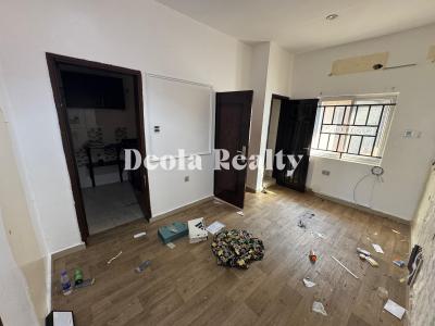 a Super Clean and Spacious 1 Bedroom Apartment, Lekki Phase 1, Lekki, Lagos, Mini Flat (room and Parlour) for Rent