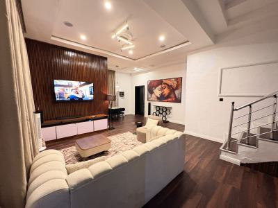 Family Vacation Home, Road 32 Ikota Villa Estate, Ikota, Lekki, Lagos, Terraced Duplex Short Let