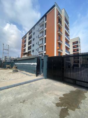 Stunning 3 Bedroom Apartment with a Gym,elevator and Pool, Lekki Phase 1, Lekki, Lagos, Flat / Apartment for Sale