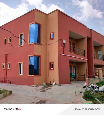 Give Away 2 Bedroom Flat in Jakande Estate, Not Far From B Stop, Isolo, Lagos, Flat / Apartment for Rent