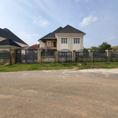 Distressed: 4 Bedroom Fully Detached Duplex,2rooms Bq,cofo,tarred Road, Serene Neighborhood, Guzape District, Abuja, Detached Duplex for Sale