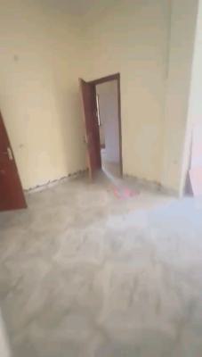 Renovated , Decent and Spacious 3bedroom Flats, All Rooms Ensuites, Off Bajulaye Road, Shomolu, Lagos, Flat / Apartment for Rent
