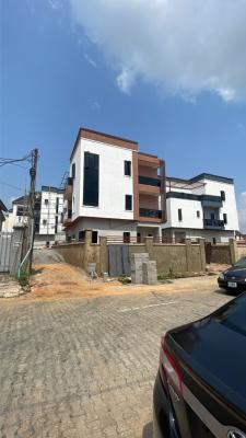 5 Bedroom House with a Bq, Magodo Phase 1, Magodo, Lagos, Detached Duplex for Sale