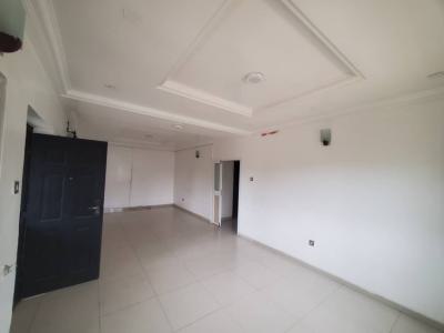 3bbed Flat Upstairs, All En-suite, Swimming Pool. Read The Brief, Vgc, Lekki, Lagos, Flat / Apartment for Rent