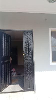 a Clean 2 Bedroom Pop, Lucky Fiber Road, Ikorodu, Lagos, Flat / Apartment for Rent