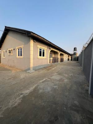 2 Bedroom Flat, Albarika,ashaka 1, Asunle Road,off Akala Express, Ibadan, Oyo, Flat / Apartment for Rent